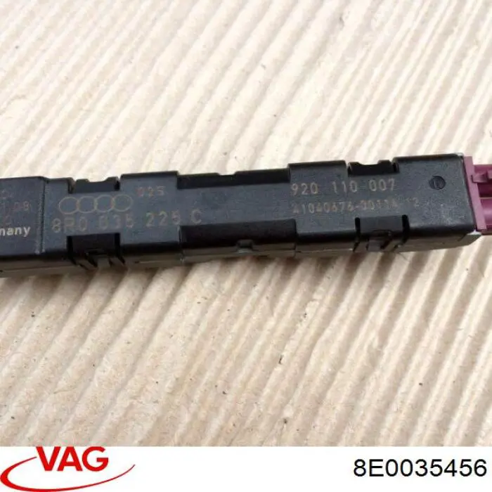 Підсилювач сигналу антени VAG 8E0035456 ціна, від 3.80 USD