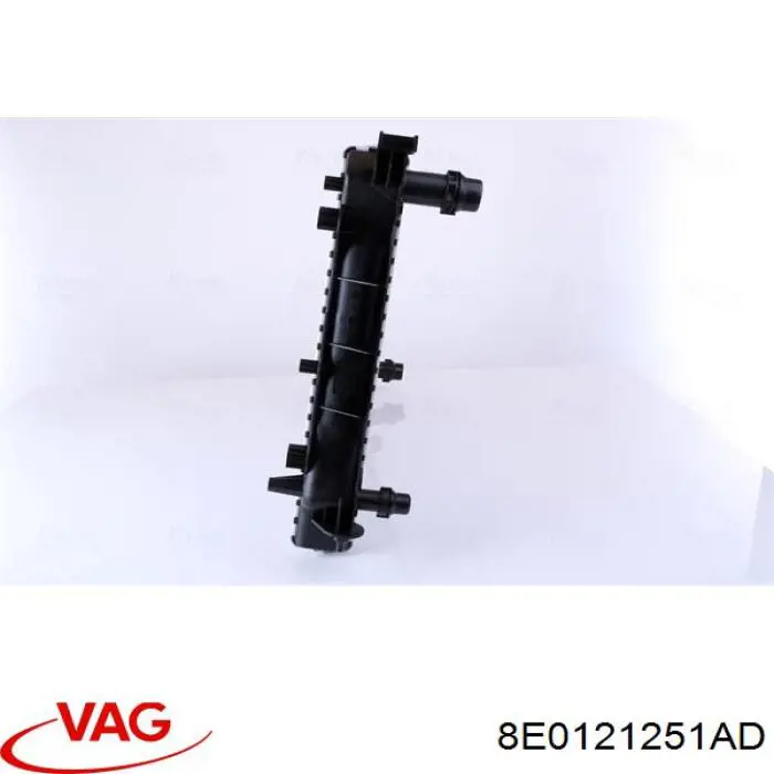Купити 8E0121251AD VAG Радіатор двигуна
