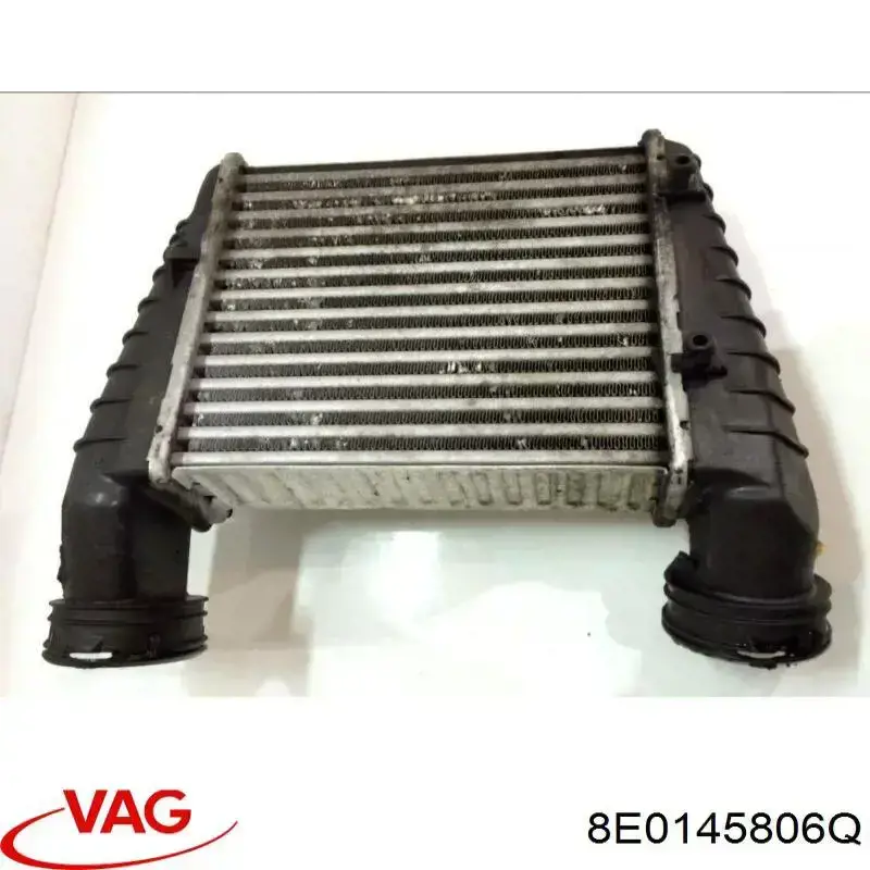 Купити 8E0145806Q VAG Радіатор интеркуллера