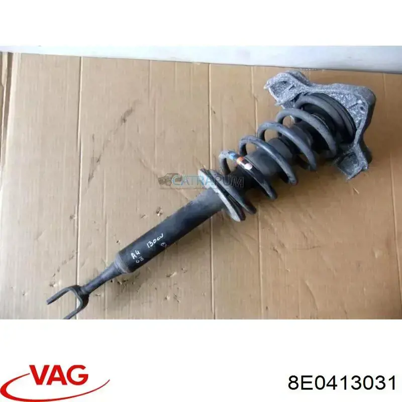 8E0413031 VAG Стійка передня