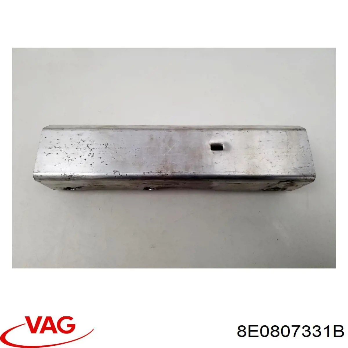 Кронштейн підсилювача заднього бампера VAG 8E0807331B ціна, від 10.13 USD