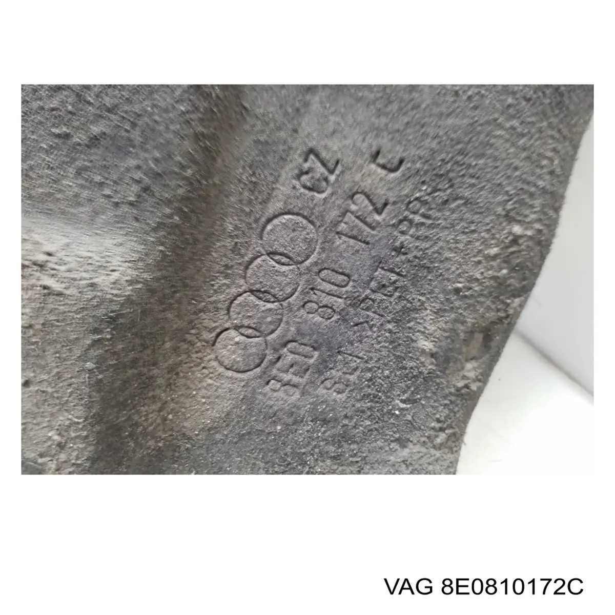  VAG 8E0810172C ціна, від 22.57 USD