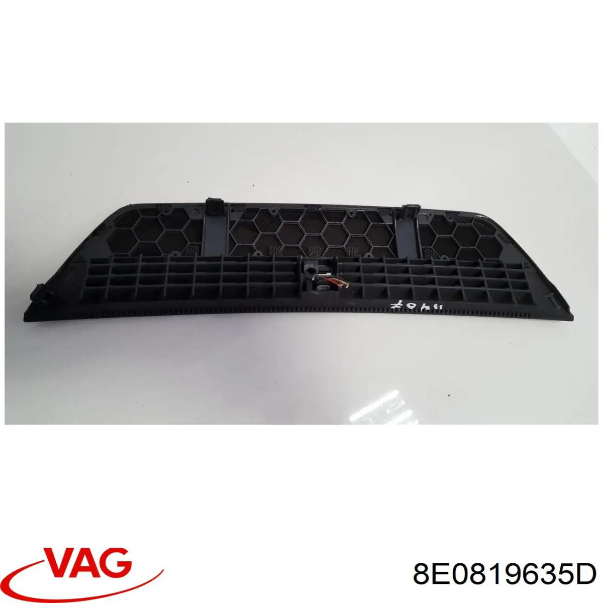 8E0819635D VAG 