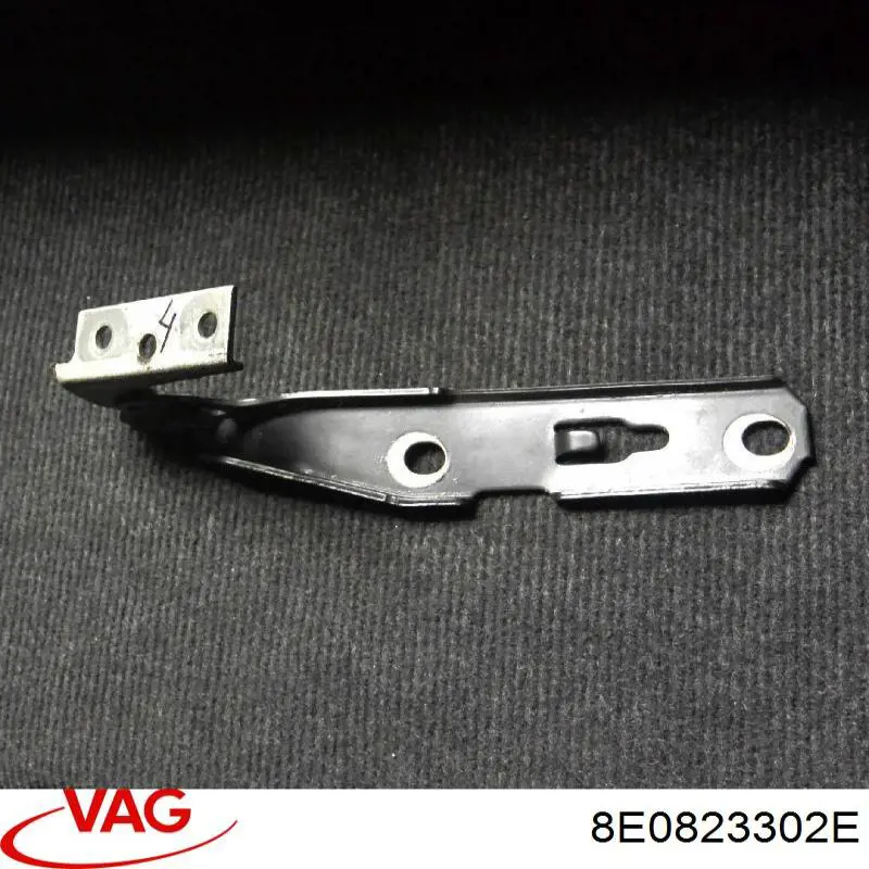 Петля капота, права 8E0823302E VAG