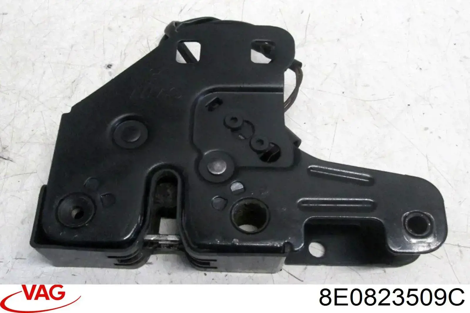 Замок капота VAG 8E0823509C ціна, від 64.69 USD