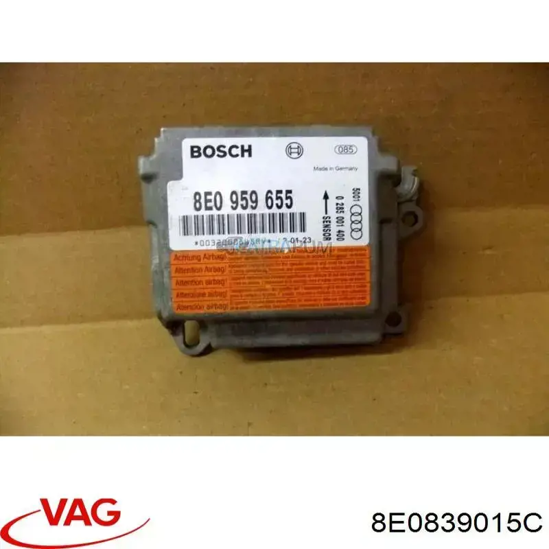 Замок задньої двері, лівої 8E0839015C VAG