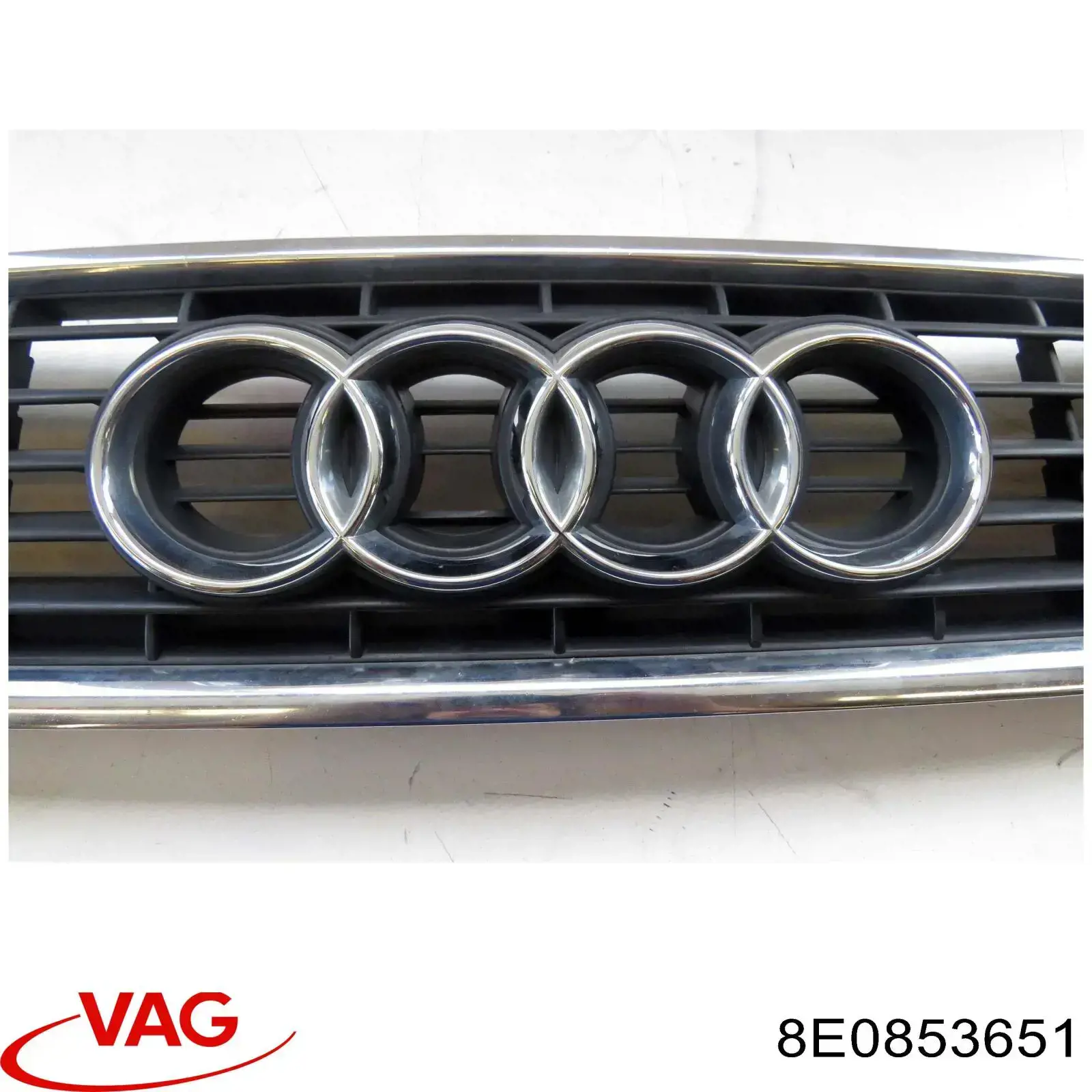 Облицювання радіатора VAG 8E0853651 ціна, від 83.15 USD