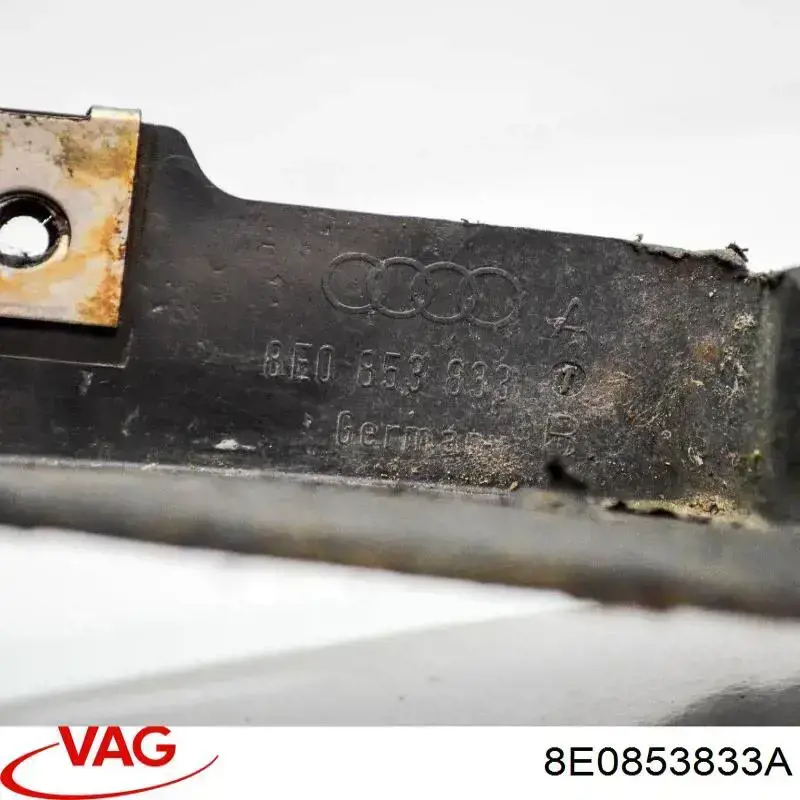 8E0853833 VAG 