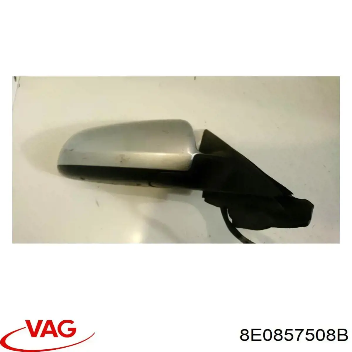 8E0857508B VAG Накладка дзеркала заднього виду, права