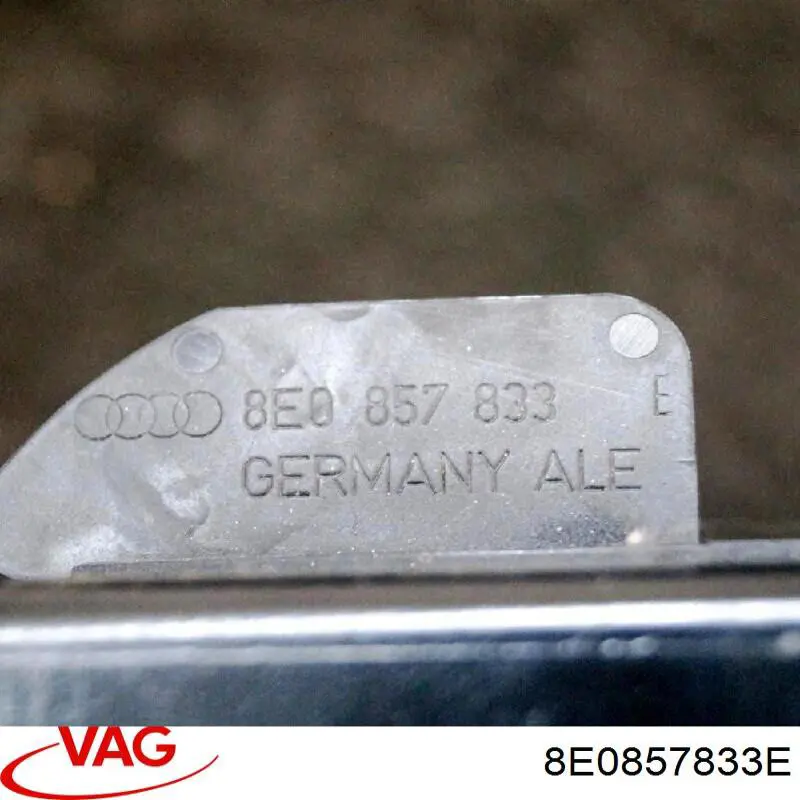  VAG 8E0857833E
