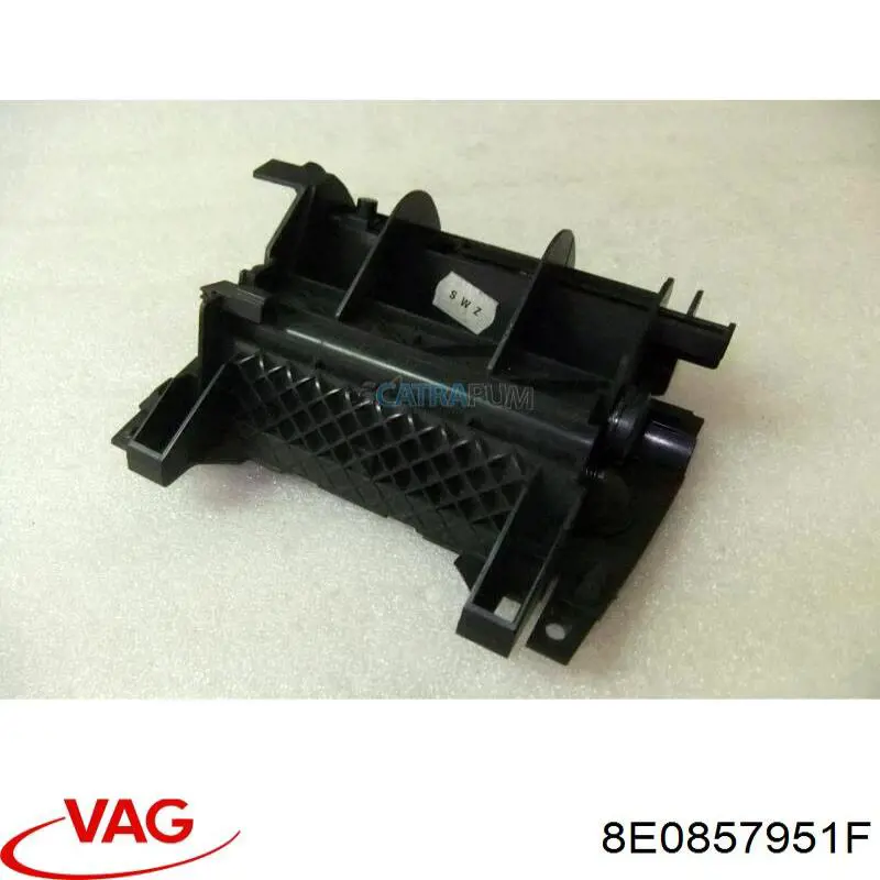  8E0857951F VAG