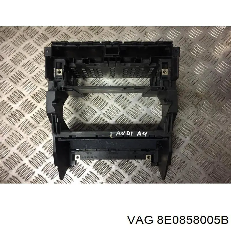  VAG 8E0858005B ціна, від 15.20 USD