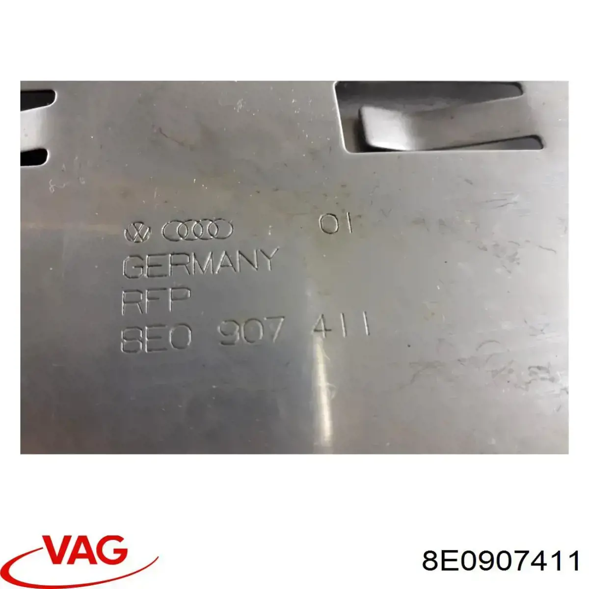 Блок двигуна VAG 8E0907411