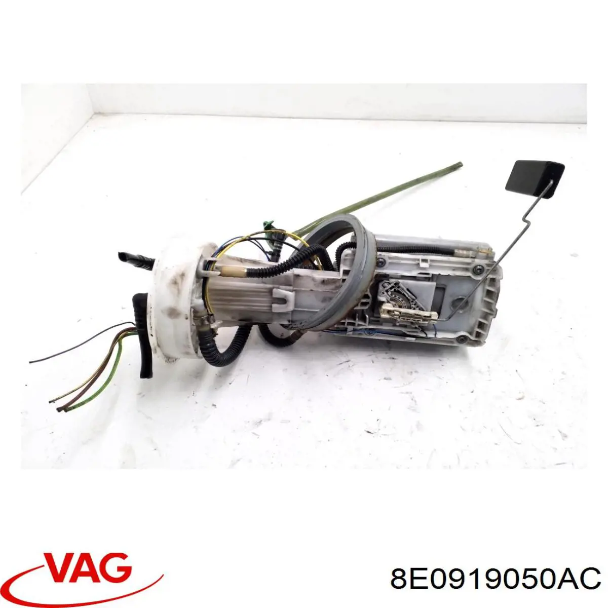 8E0919050E VAG модуль паливного насосу, з датчиком рівня палива