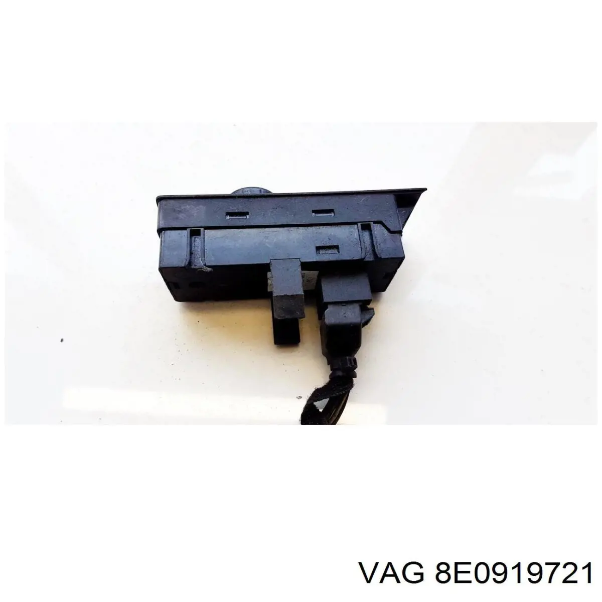  VAG 8E0919721 ціна, від 15.13 USD