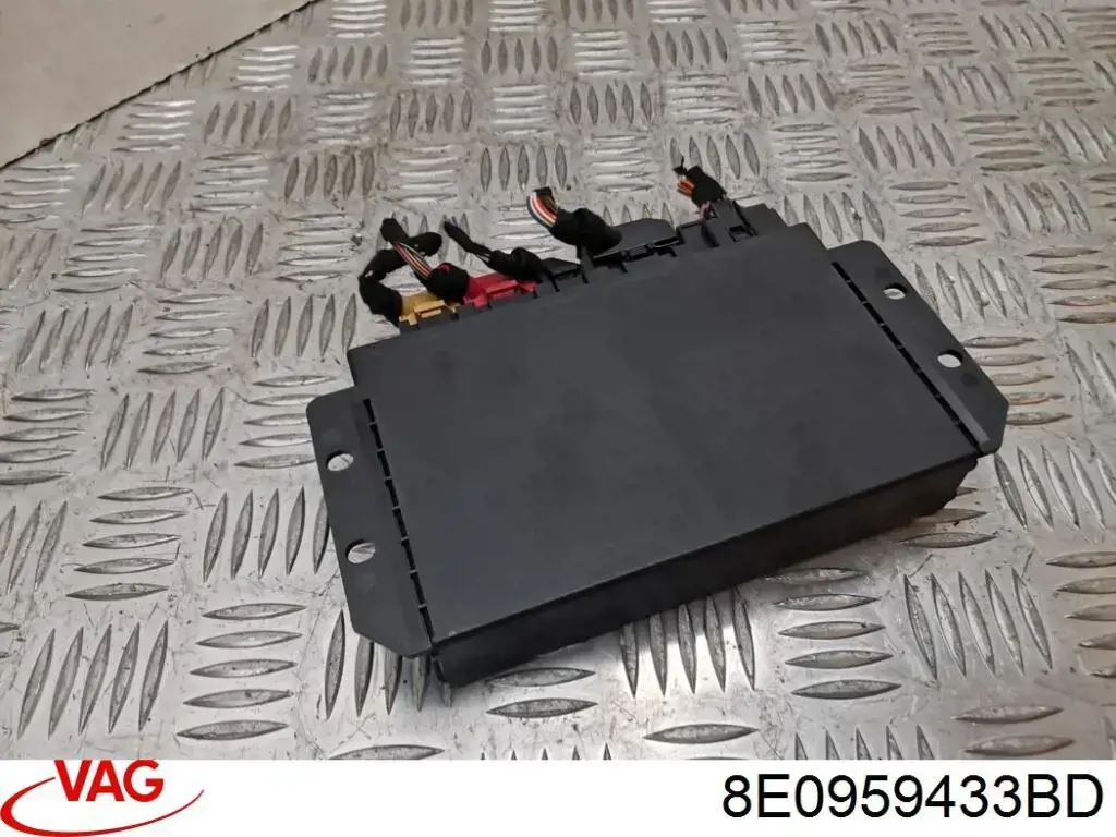 Купити 8E0959433BD VAG 