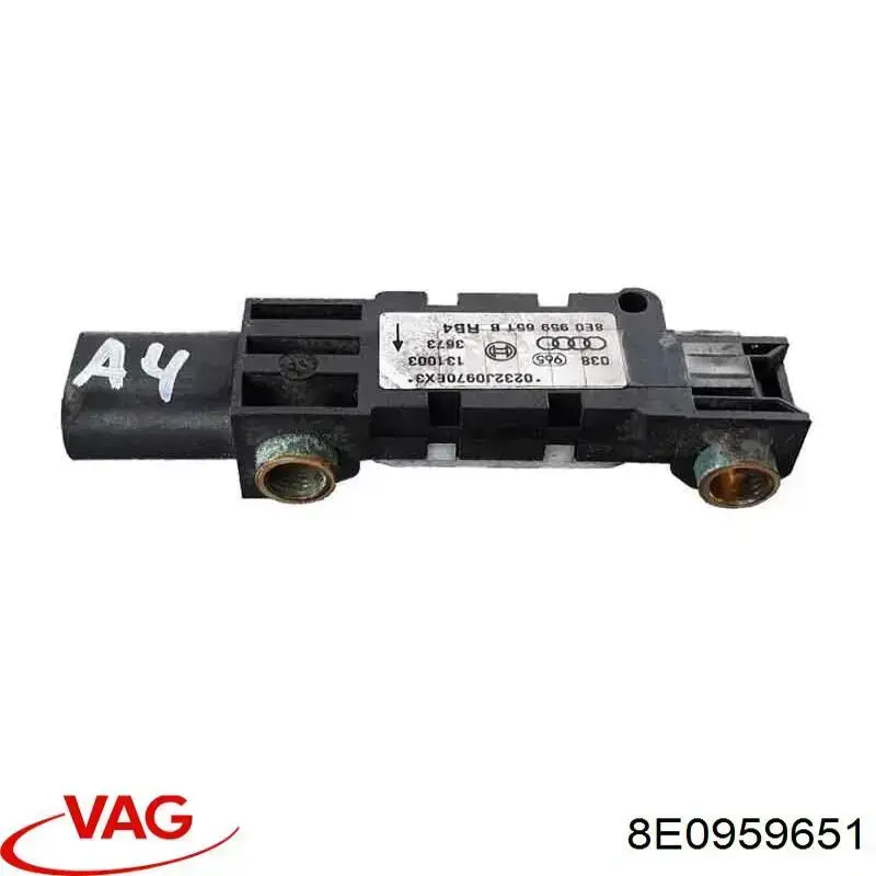 Датчик Ейрбег передній VAG 8E0959651 ціна, від 4.50 USD
