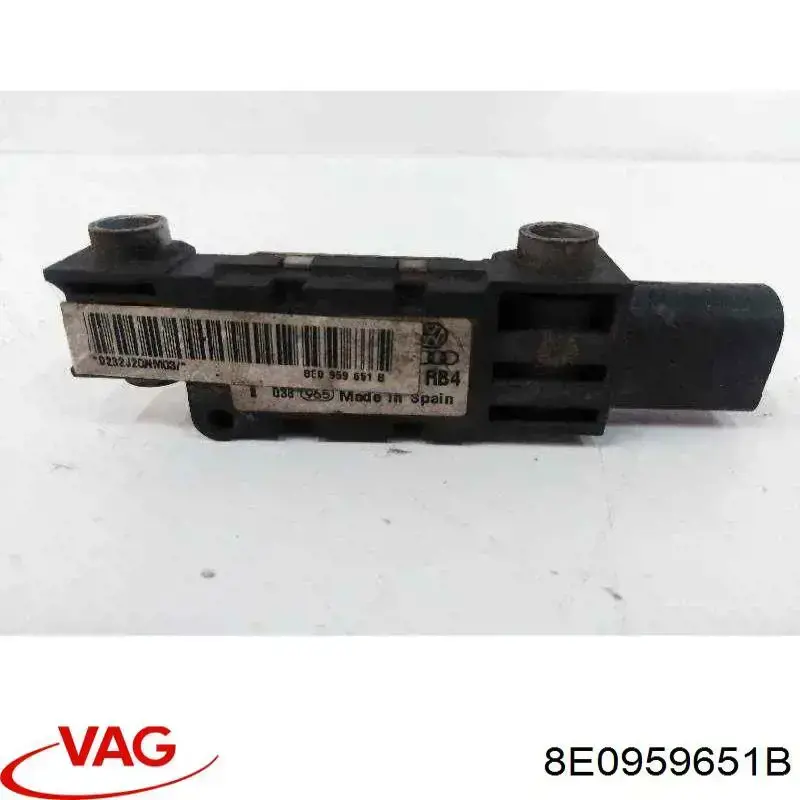 Датчик Ейрбег передній VAG 8E0959651B ціна, від 5.07 USD