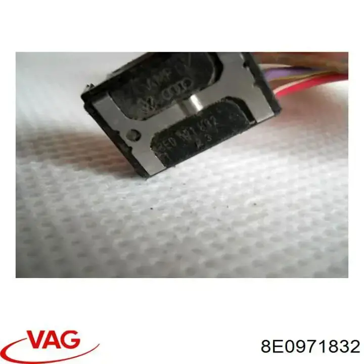 Купити 8E0971832 VAG 