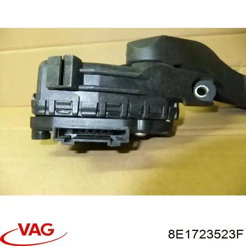 Педаль газу 8E1723523F VAG