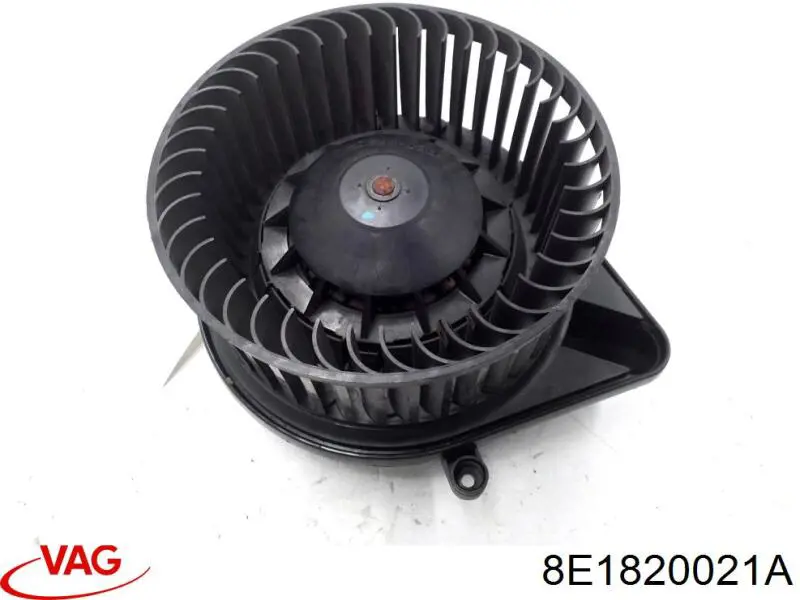 8E1820021A VAG двигун вентилятора пічки (обігрівача салону)