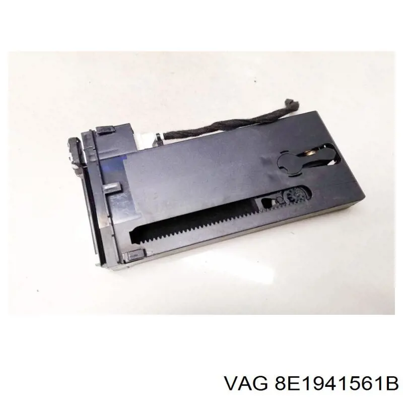 Купити 8E1941561B VAG 