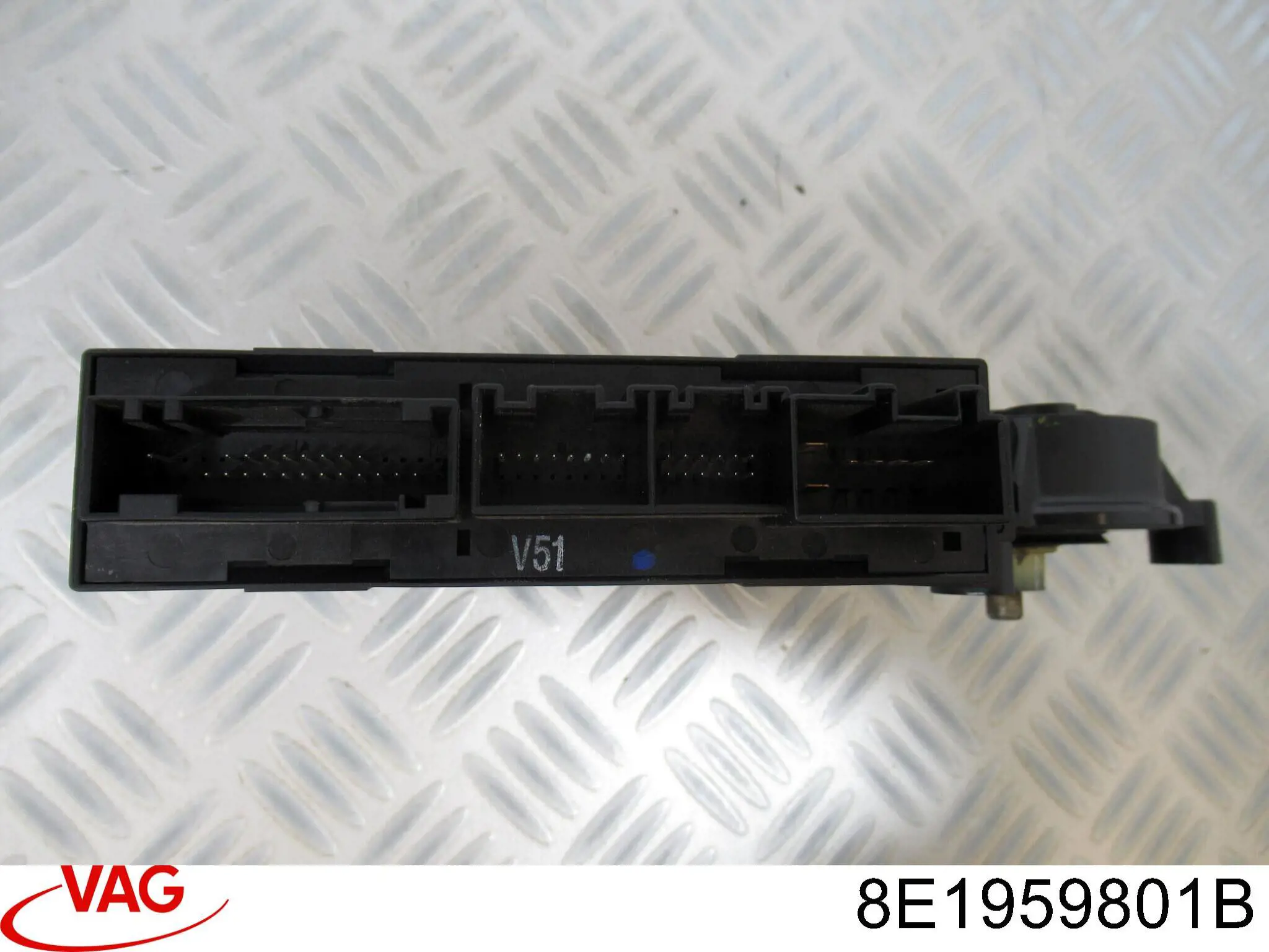 8E1959801B VAG Мотор склопідйомника водійських дверей