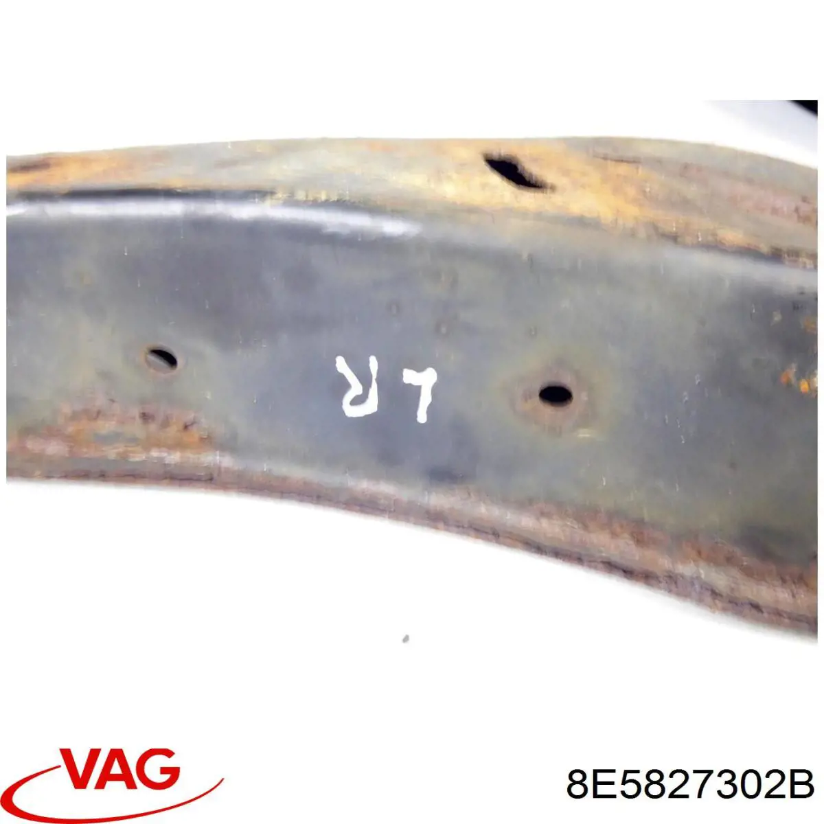 Купити 8E5827302B VAG Петля багажника