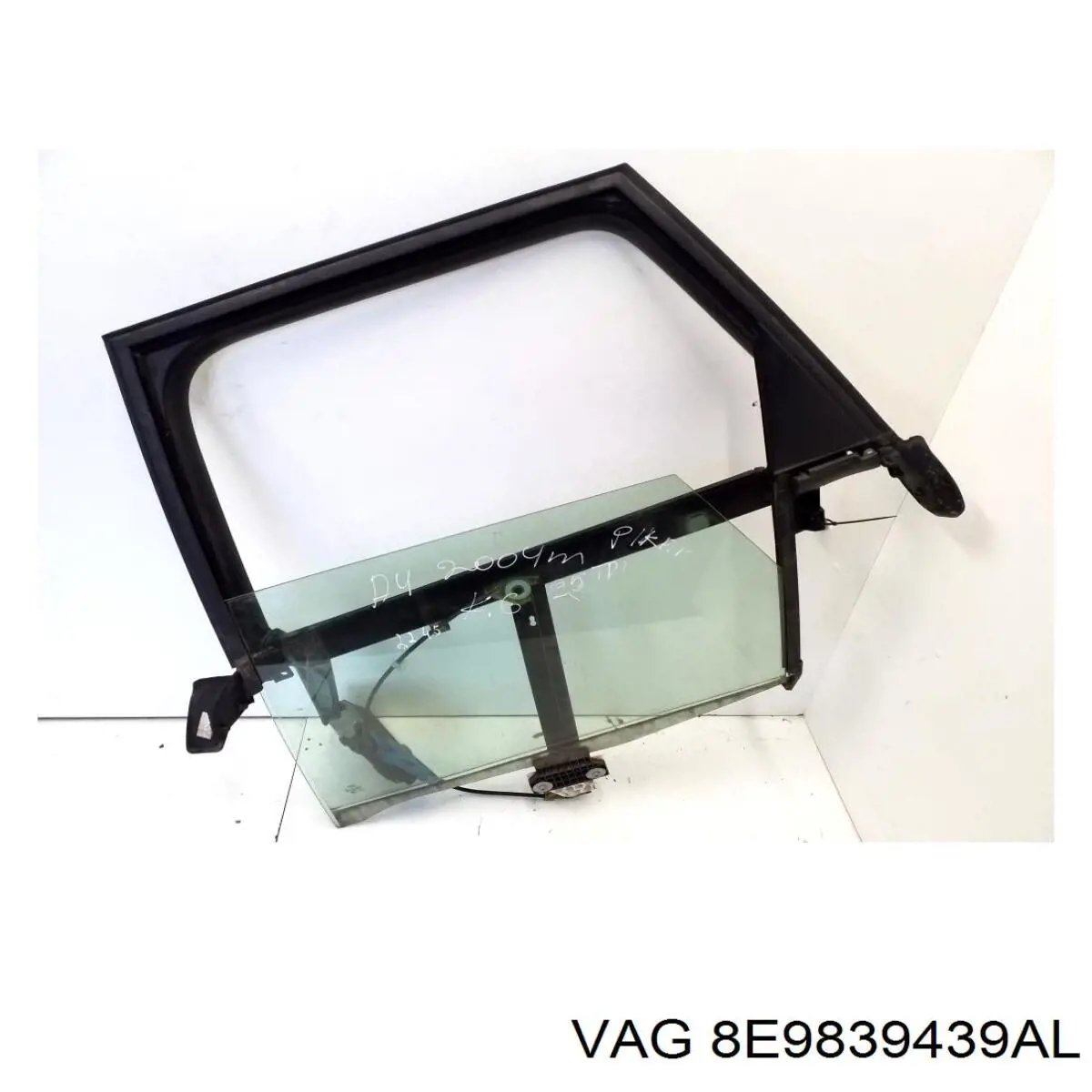  VAG 8E9839439AL ціна, від 45.61 USD