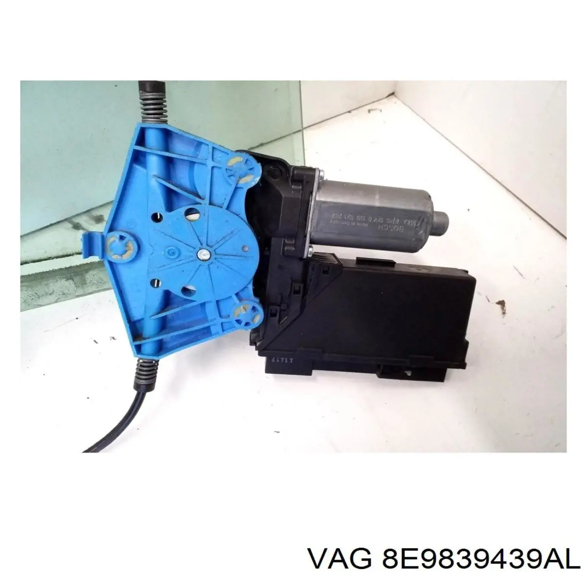 Купити 8E9839439AL VAG 