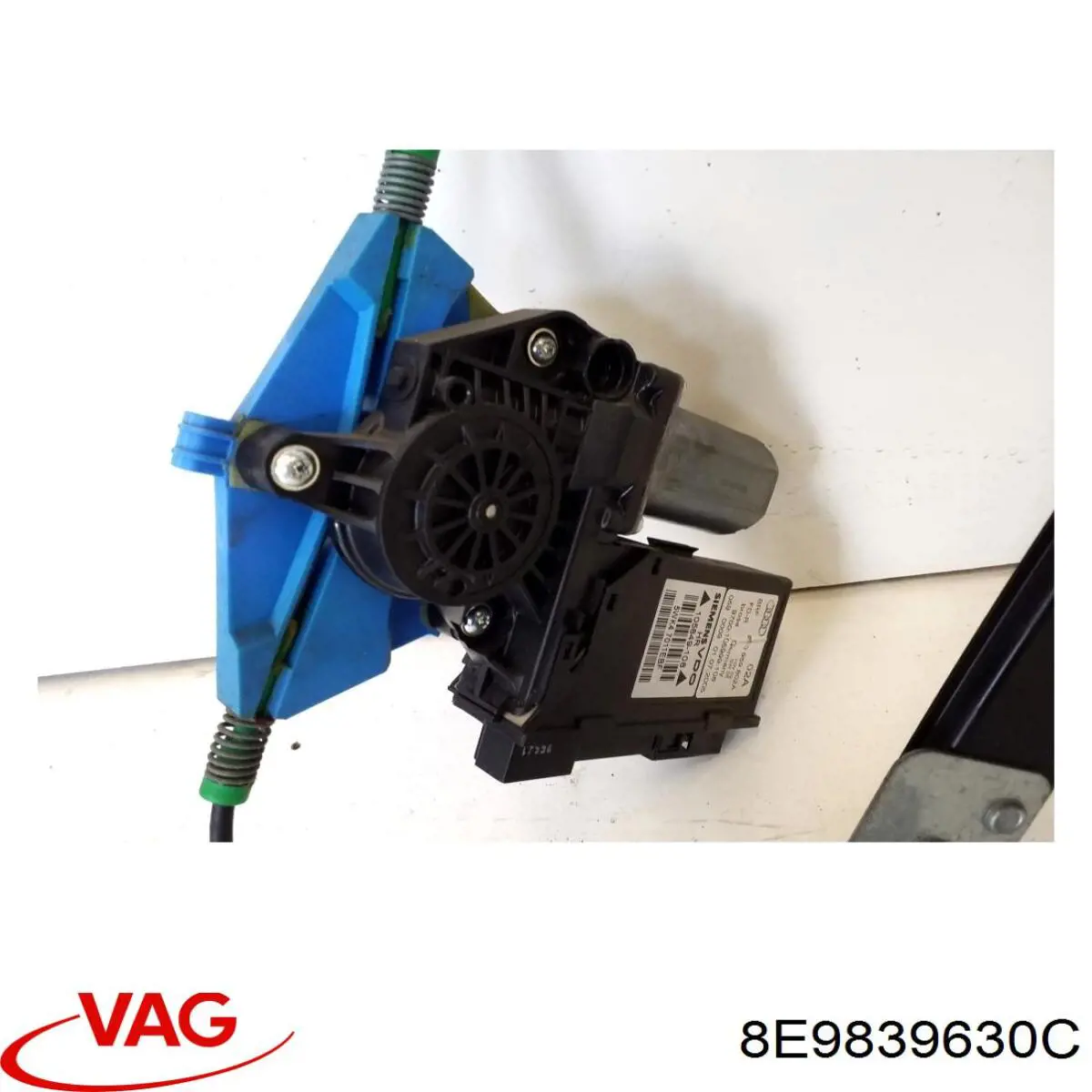 Купити 8E9839630C VAG Рама скла правих задніх дверей