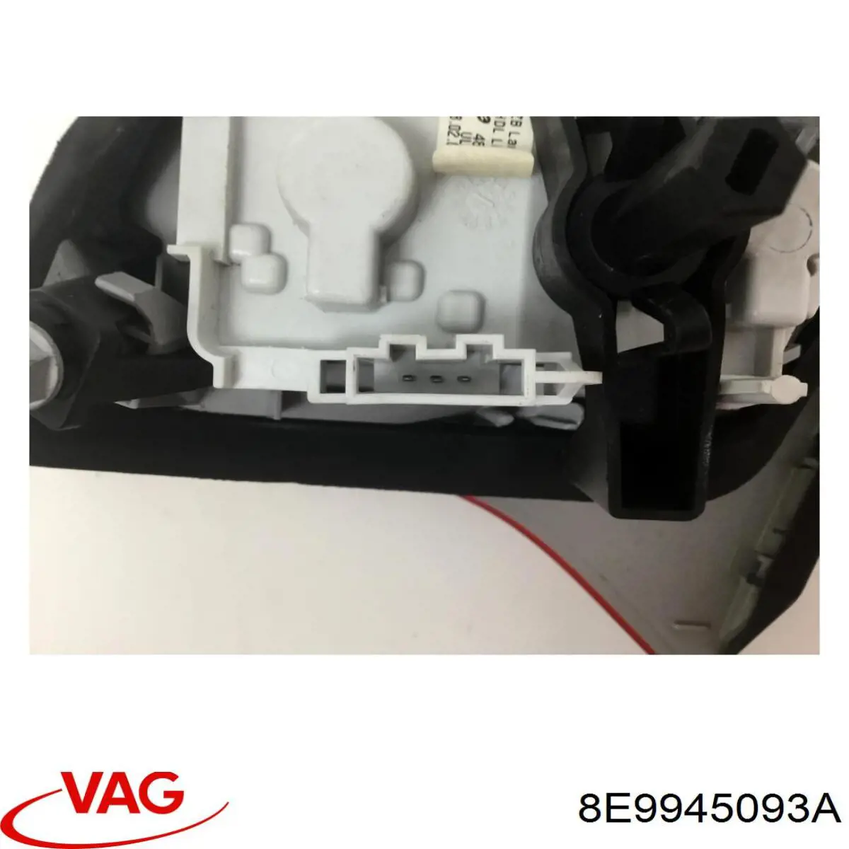 Ліхтар задній лівий, внутрішній 8E9945093A VAG