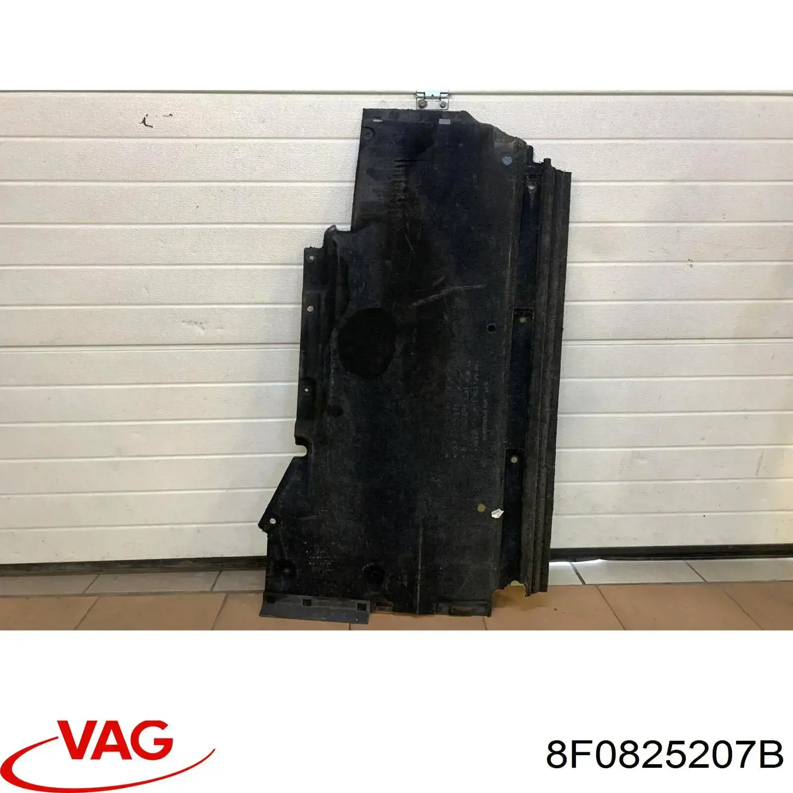 Купити 8F0825207B VAG Захист днища, лівий