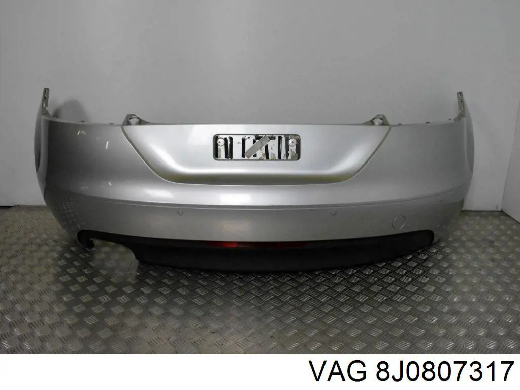 Купити 8J0807317 VAG Задній бампер