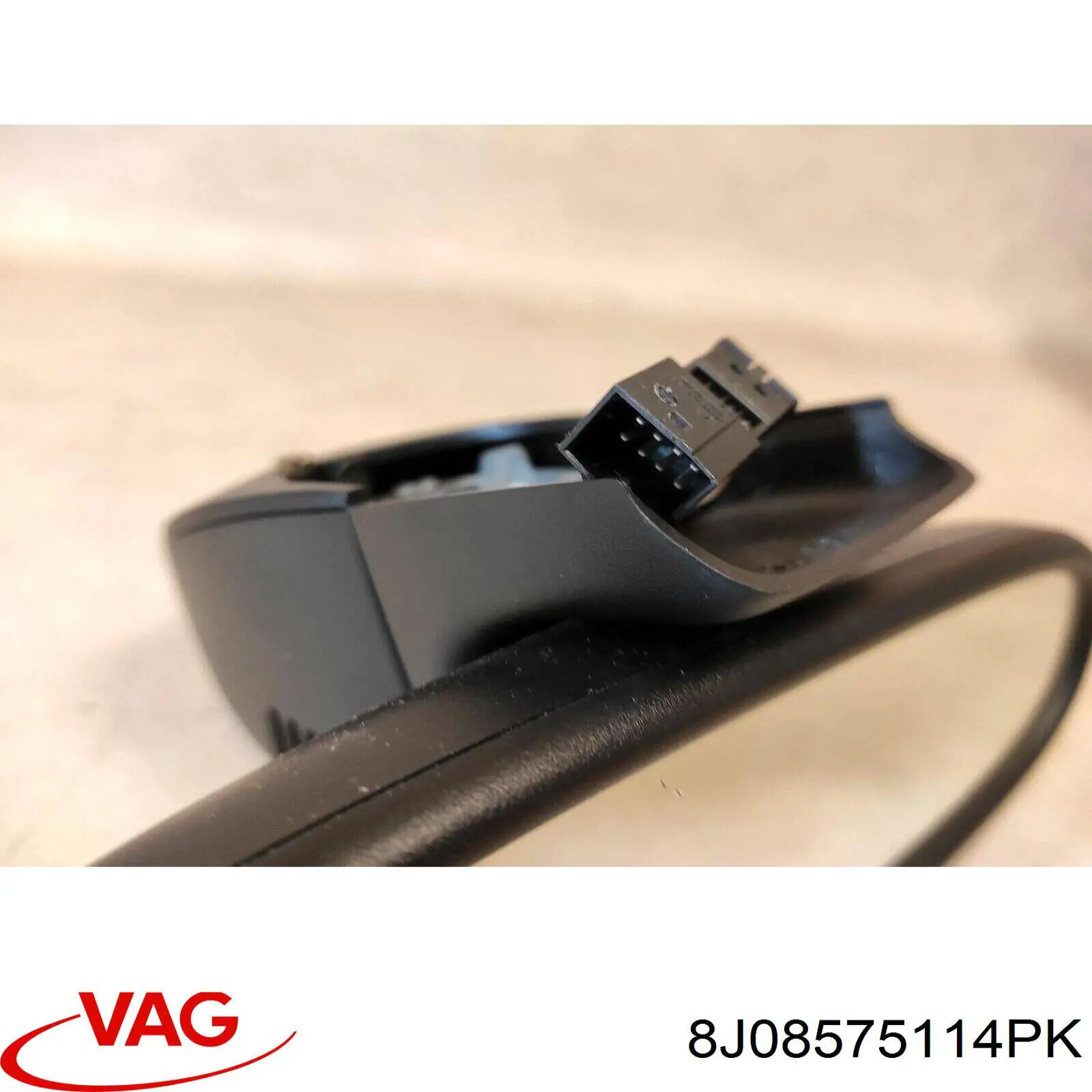 Дзеркало заднього виду в салоні VAG 8J08575114PK ціна, від 149.40 USD