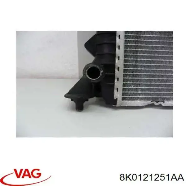 Радіатор охолодження VAG 8K0121251AA