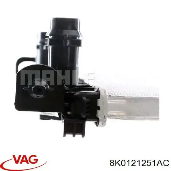 Купити 8K0121251AC VAG Радіатор двигуна