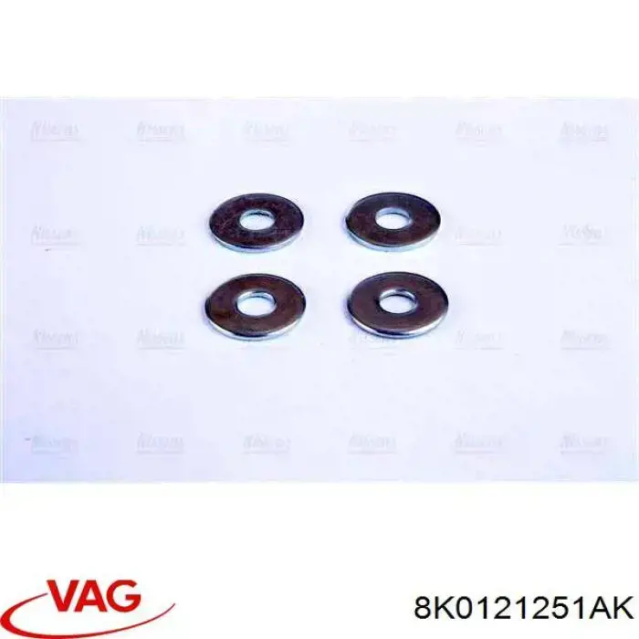 Купити 8K0121251AK VAG Радіатор двигуна