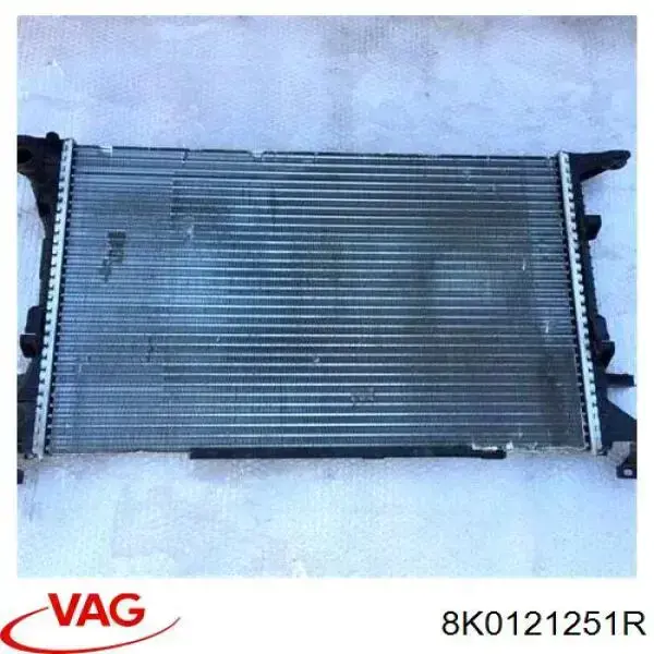 8K0121251R VAG радіатор охолодження двигуна