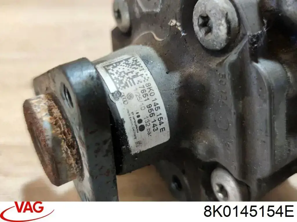 Купити 8K0145154E VAG Насос гідравліки