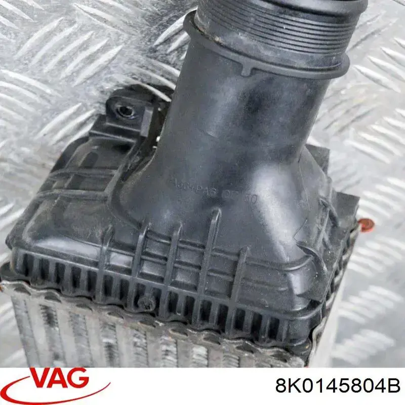 Купити 8K0145804B VAG Радіатор охолодження, додатковий
