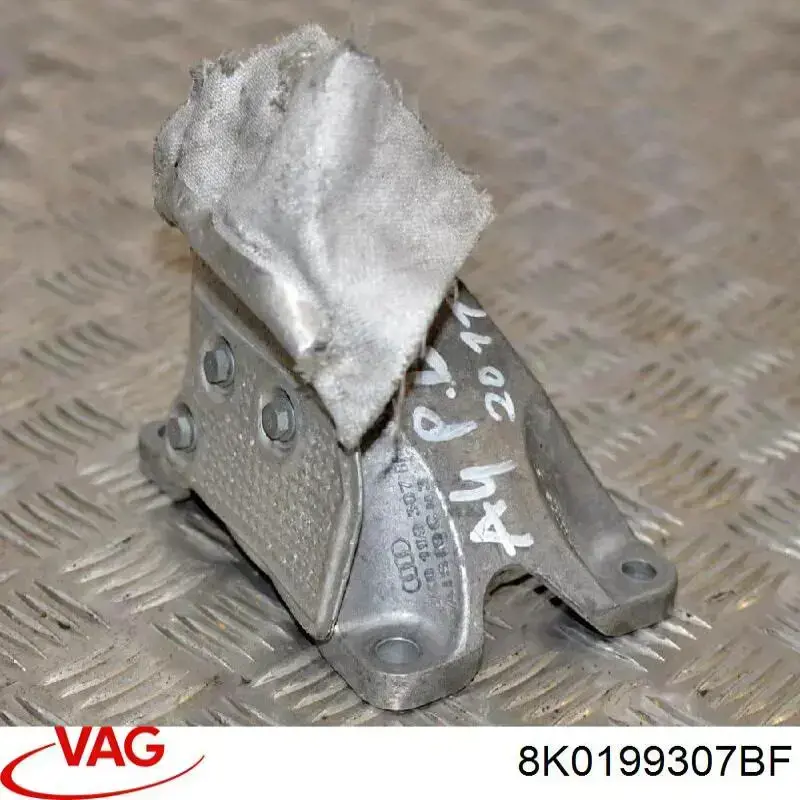Купити 8K0199387 VAG Кронштейн подушки (опори) двигуна, лівої