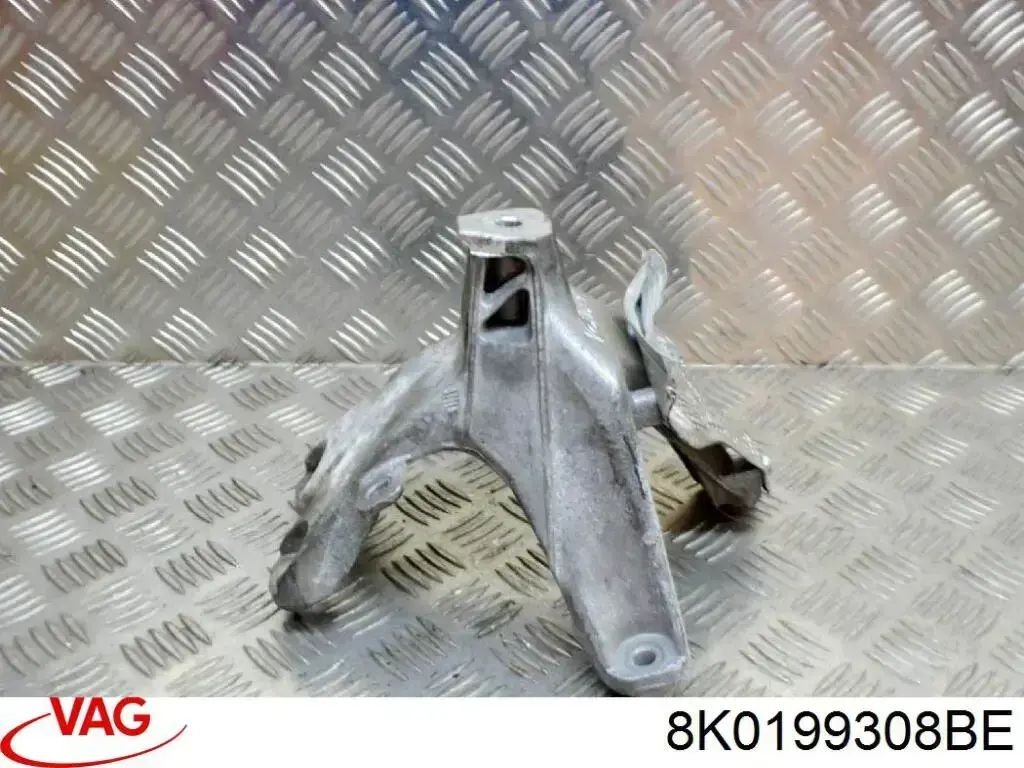Кронштейн подушки (опори) двигуна, правої 8K0199308BE VAG