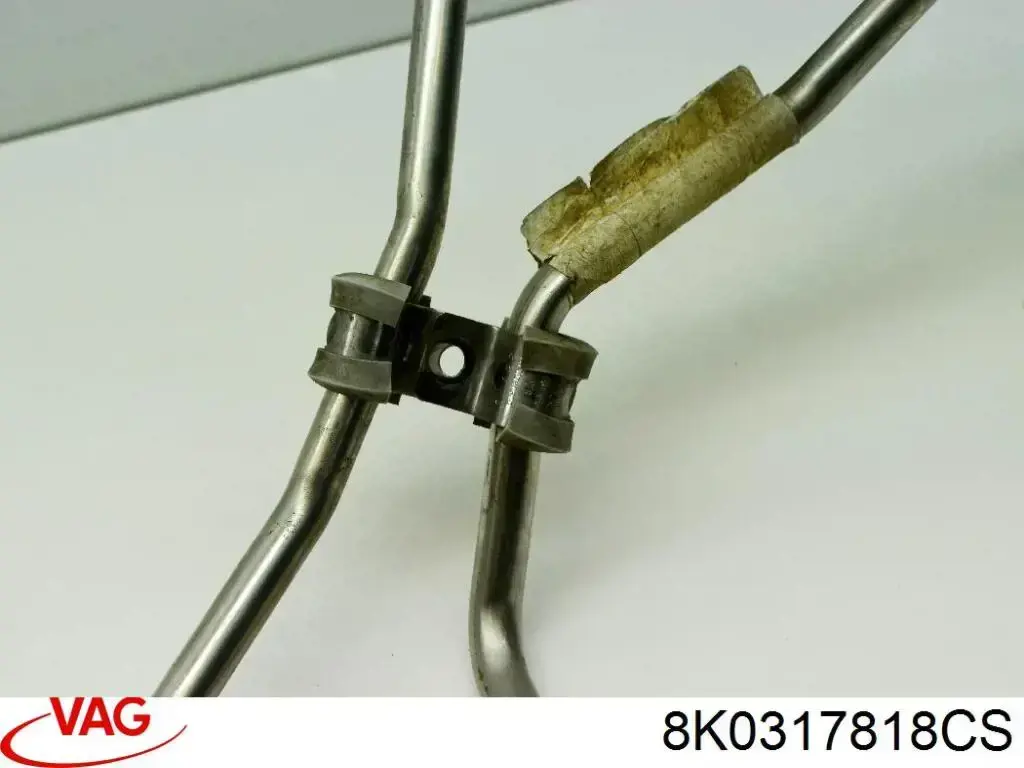 Трубка/шланг охолодження АКПП, подача 8K0317818CS VAG