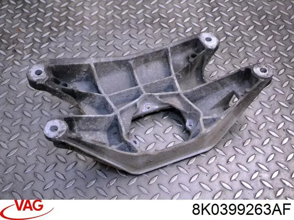 Купити 8K0399263AF VAG Кріплення трансмісії