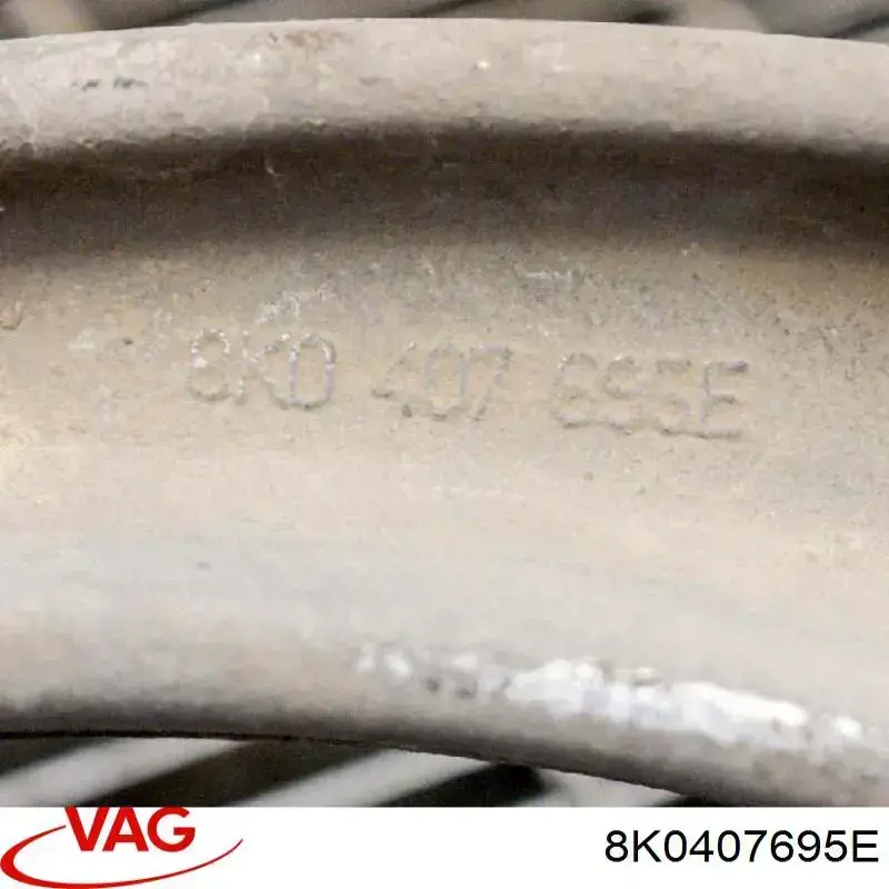 Купити 8K0407695E VAG Лівий важіль передній нижній підвіски