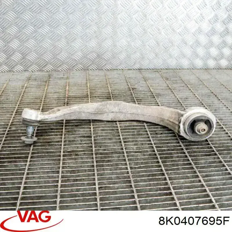 Важіль передній лівий VAG 8K0407695F ціна, від 44.34 USD