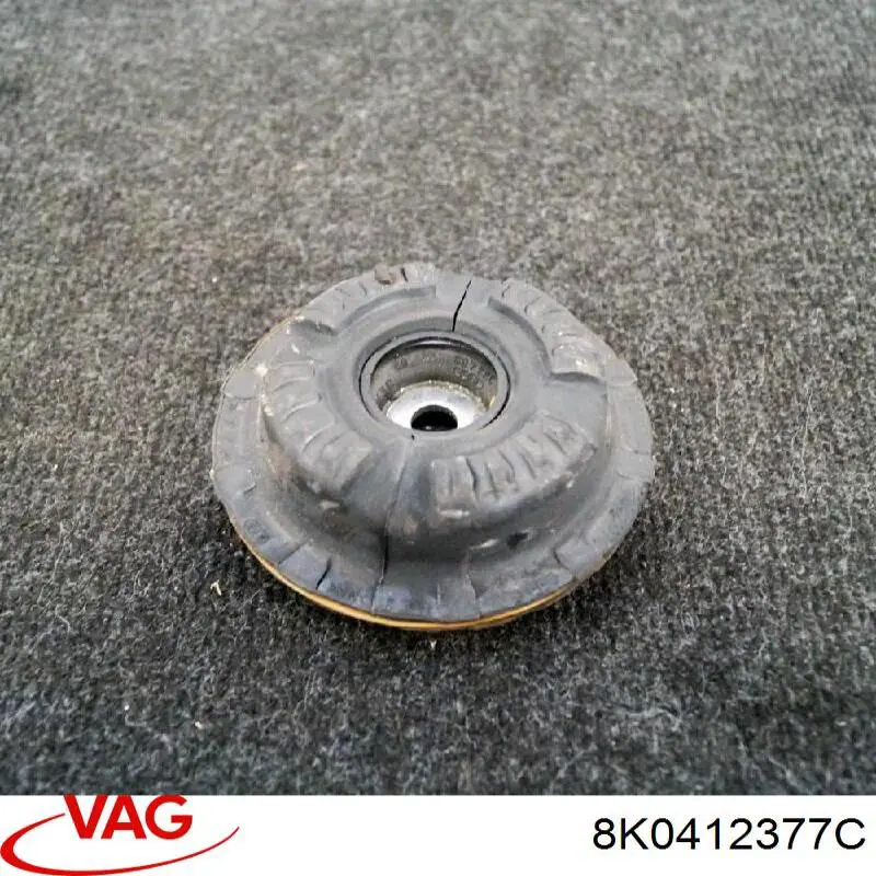 8K0412377C VAG Кріплення переднього амортизатора