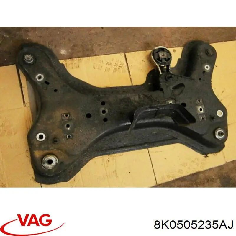 Балка задньої підвіски поперечна VAG 8K0505235AF ціна, від 65.12 USD
