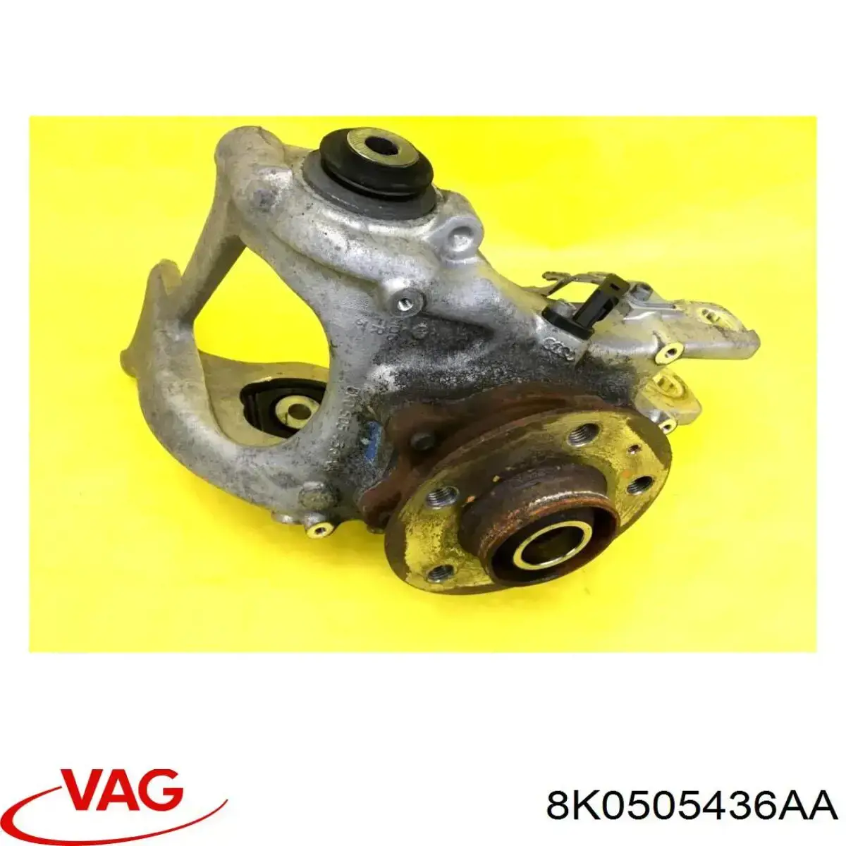 8K0505436AA VAG Цапфа поворотна права
